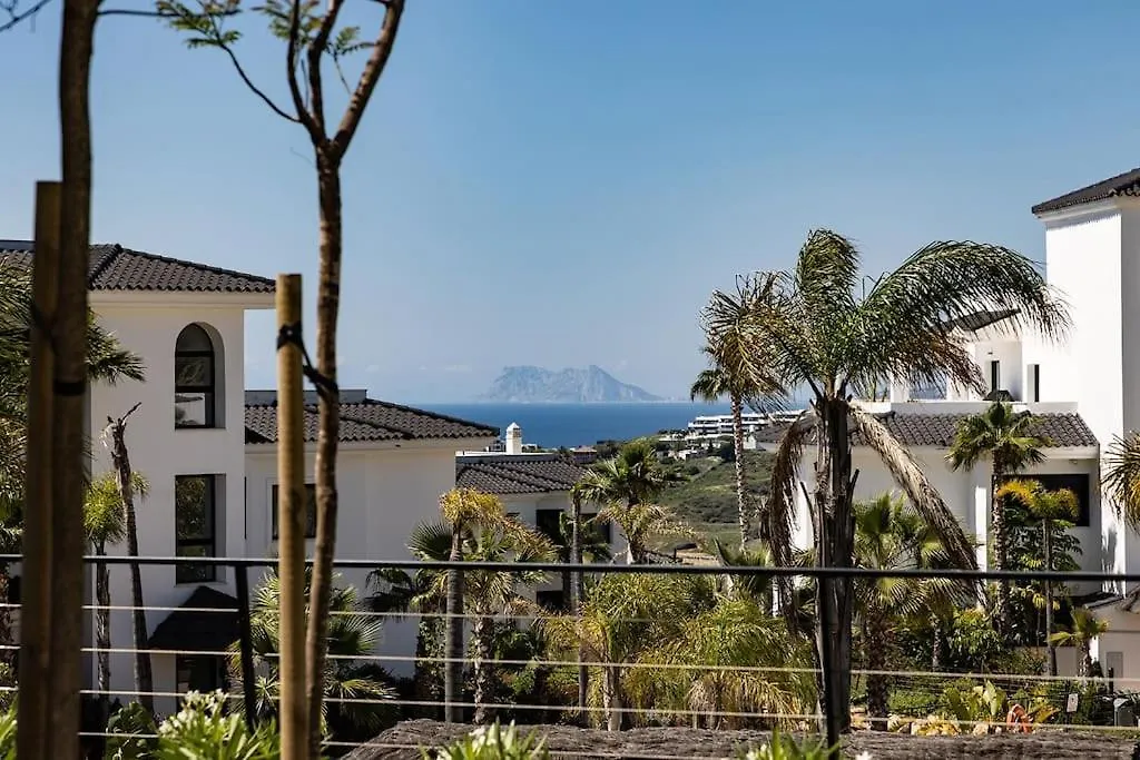Elegant Two Bedroom Apartment At Estepona Hills!