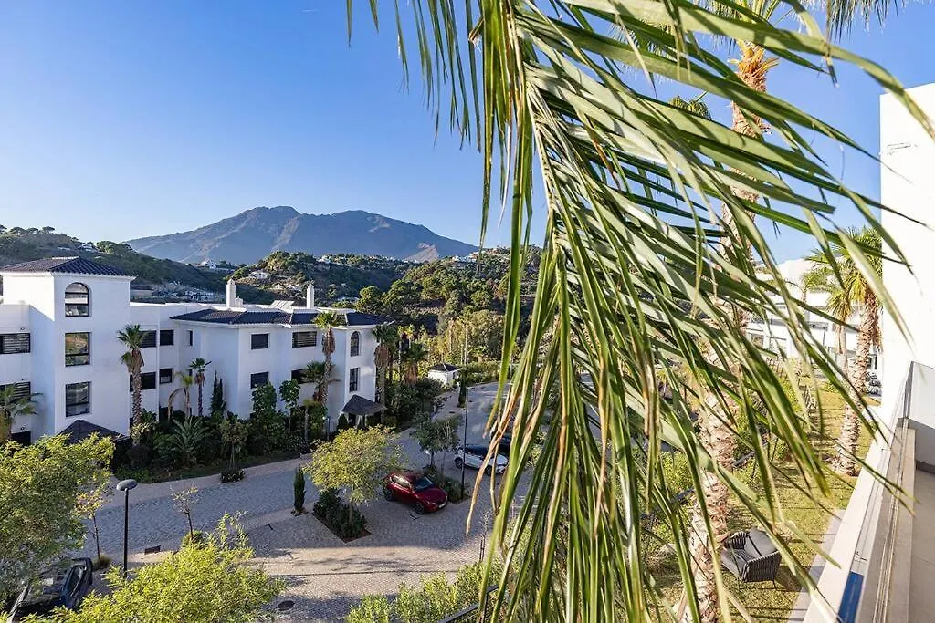 Elegant Two Bedroom Apartment At Estepona Hills!