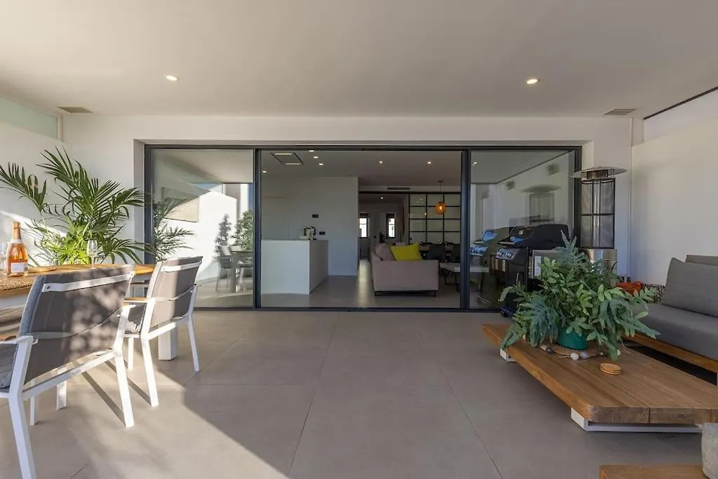 Elegant Two Bedroom Apartment At Estepona Hills! Spain