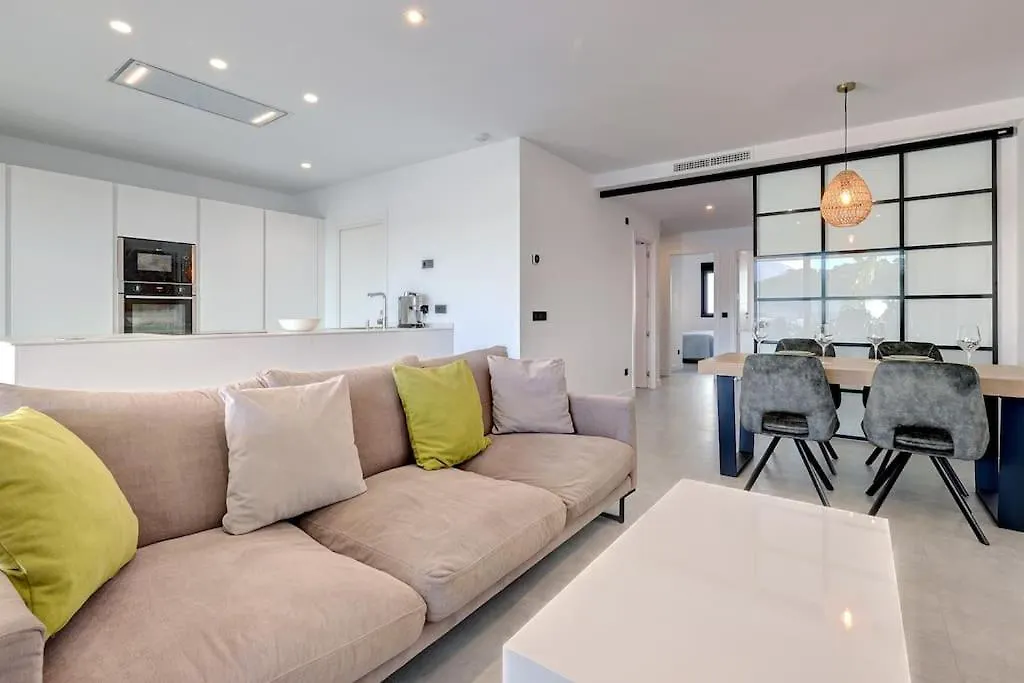 Elegant Two Bedroom Apartment At Estepona Hills!