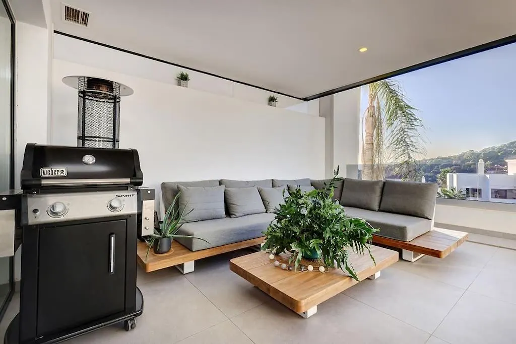 Elegant Two Bedroom Apartment At Estepona Hills!
