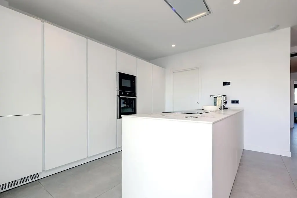 Elegant Two Bedroom Apartment At Estepona Hills!