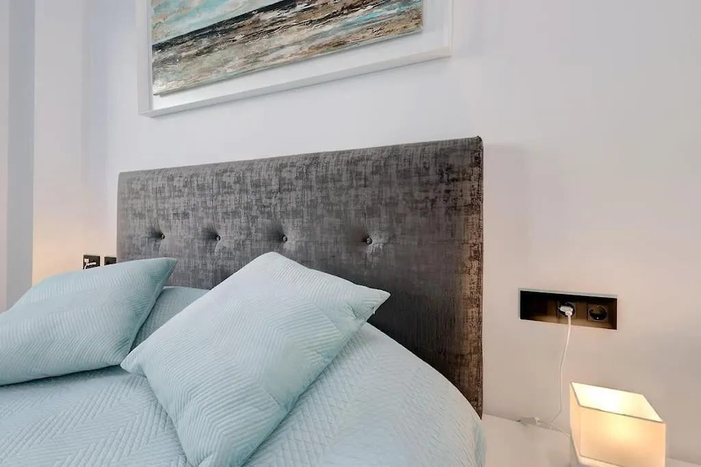 Elegant Two Bedroom Apartment At Estepona Hills!