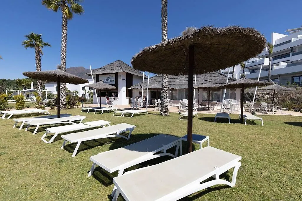 Elegant Two Bedroom Apartment At Estepona Hills!