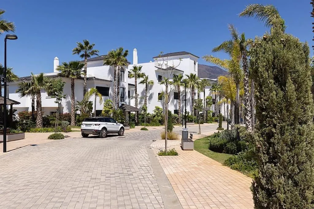 Elegant Two Bedroom Apartment At Estepona Hills!