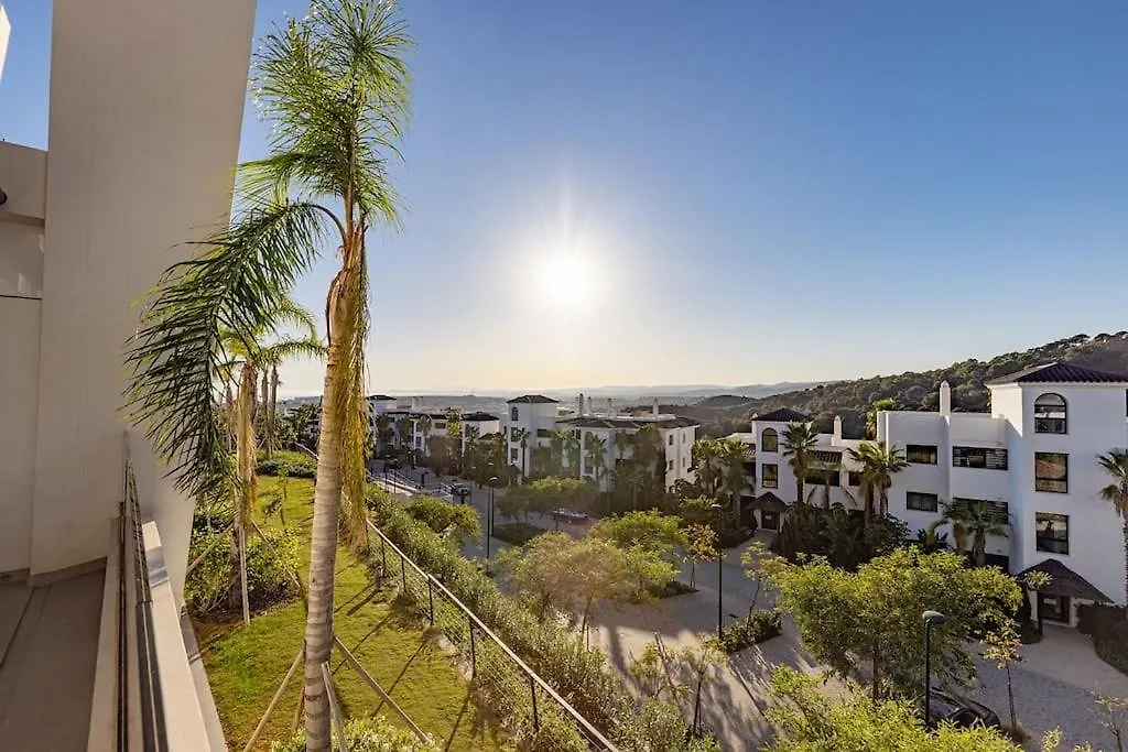 Elegant Two Bedroom Apartment At Estepona Hills!