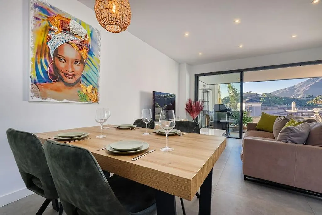 Elegant Two Bedroom Apartment At Estepona Hills!