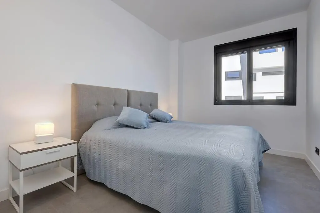 Elegant Two Bedroom Apartment At Estepona Hills! 0*,